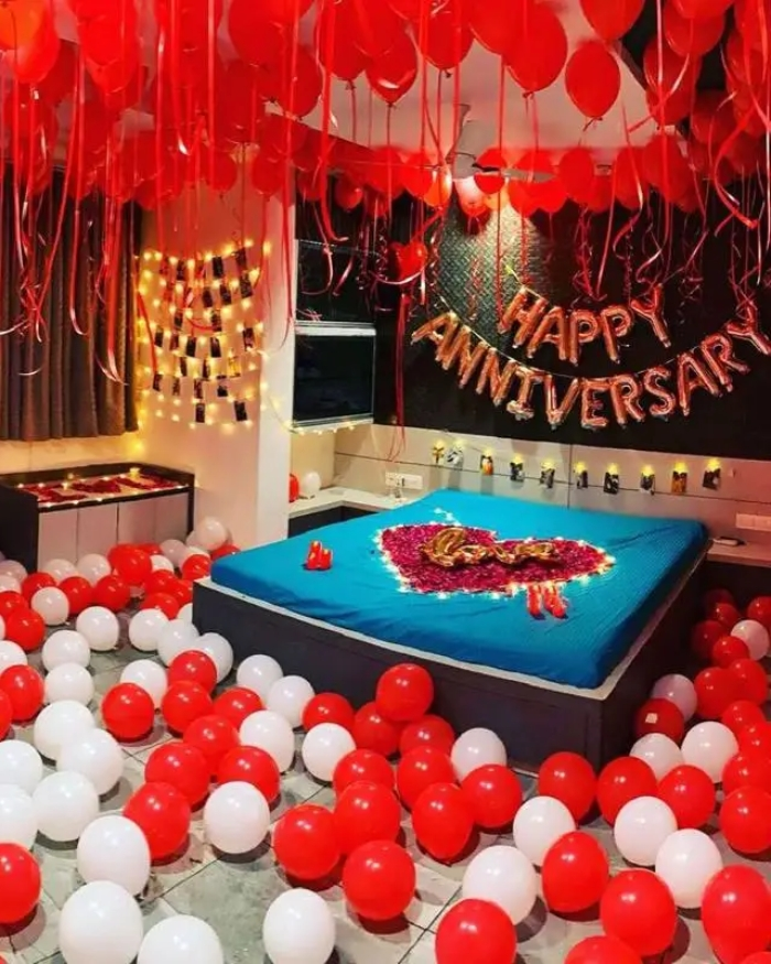 Anniversary Decoration